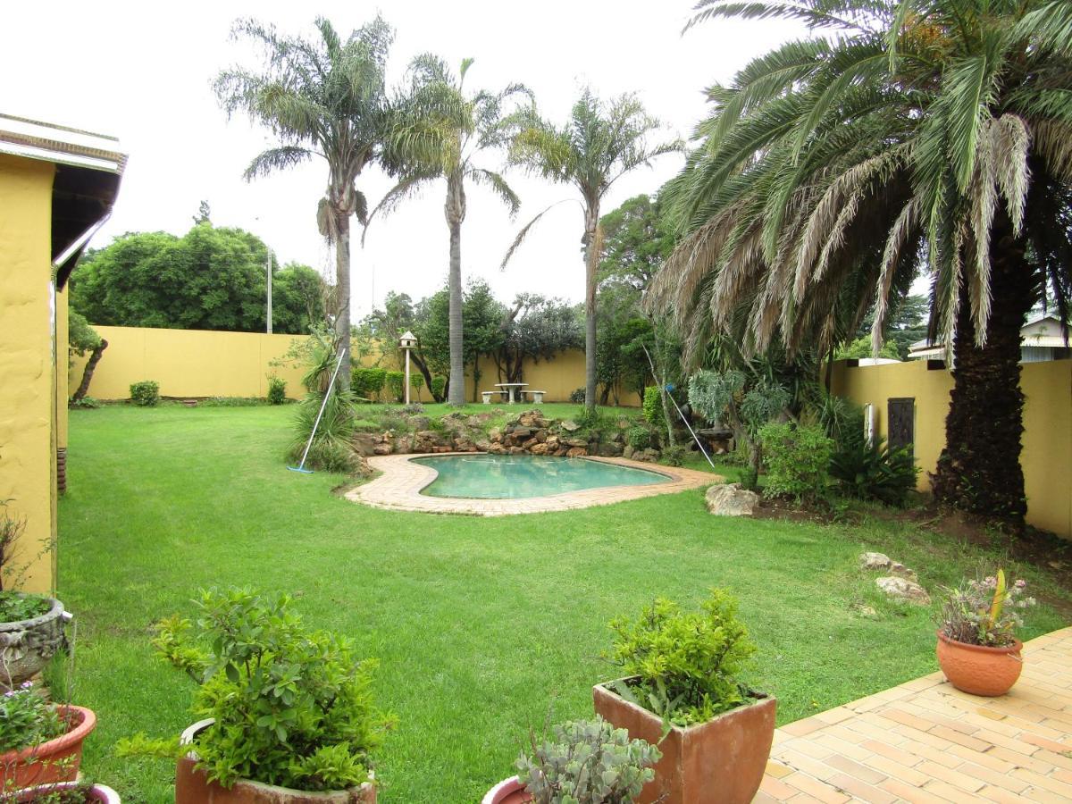 Phomolong Guest House, Westgate, Roodeporte Roodepoort Luaran gambar